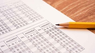 SPIの重要度と対策法は？問題の種類や新卒時との違い