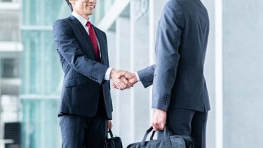 【転職面接の流れ】内定が取れる回答例文と面接事情