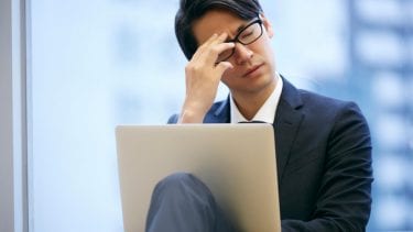 仕事を辞めるべき基準は？転職までの流れを解説【人間関係や仕事の悩み】
