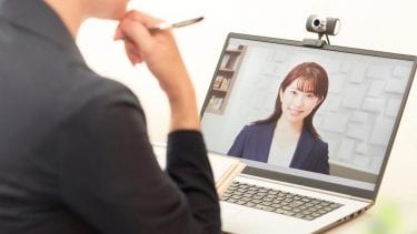 Web(オンライン)面接の流れ【失敗を防ぐ準備と対策】