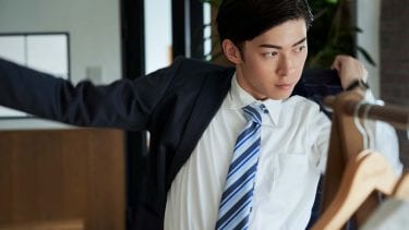 準備するオフィスワーカーの画像